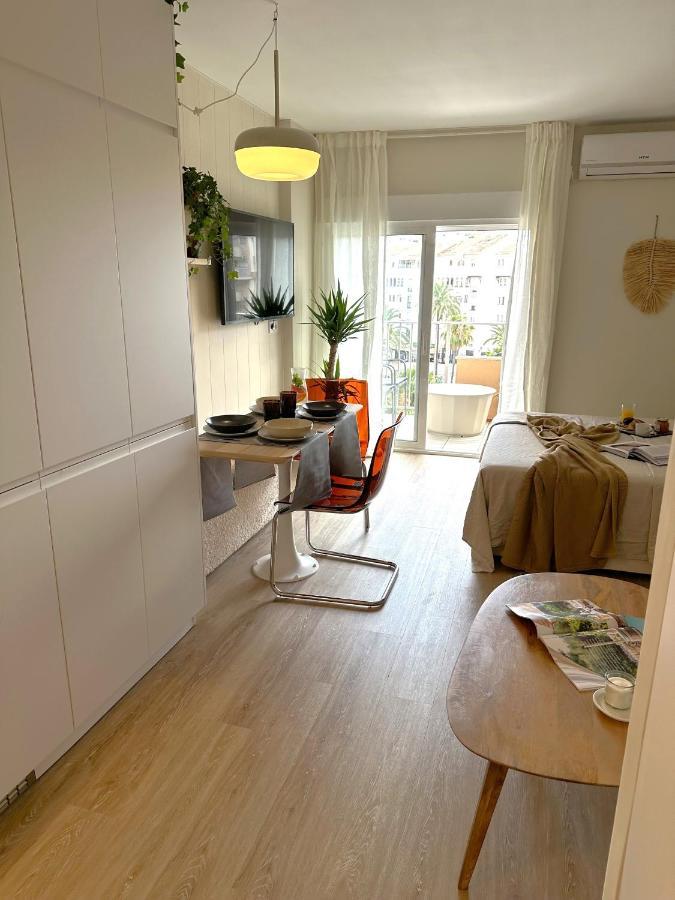 Minerva Estudio Suite White Jasmine, Beach And Pool ベナルマデナ エクステリア 写真