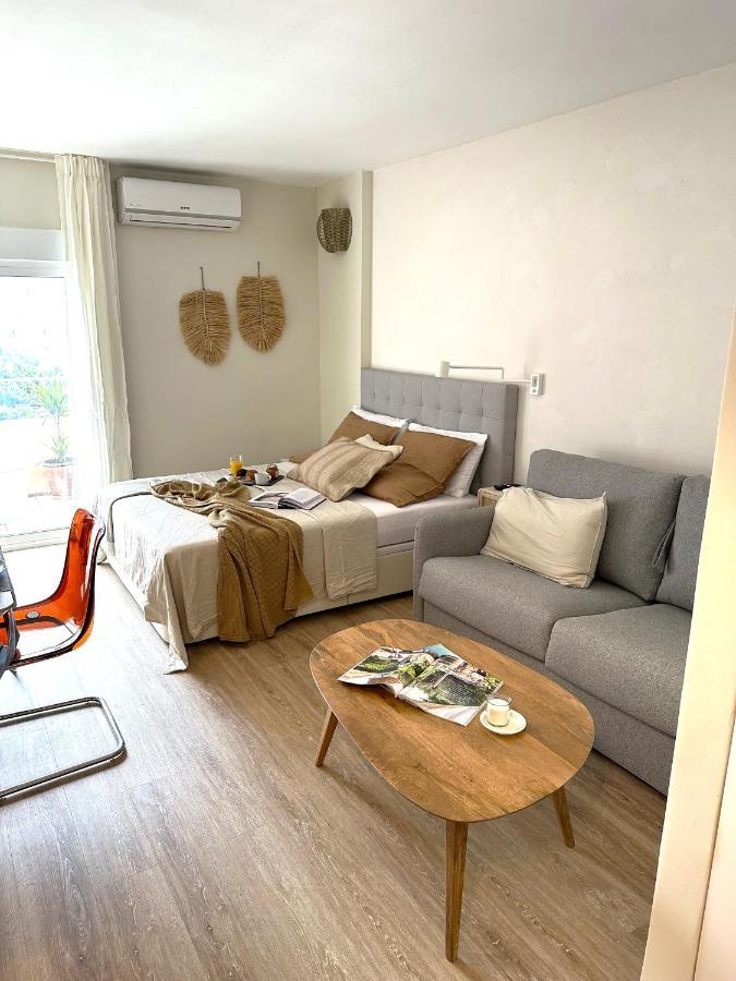 Minerva Estudio Suite White Jasmine, Beach And Pool ベナルマデナ エクステリア 写真