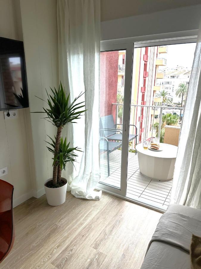Minerva Estudio Suite White Jasmine, Beach And Pool ベナルマデナ エクステリア 写真