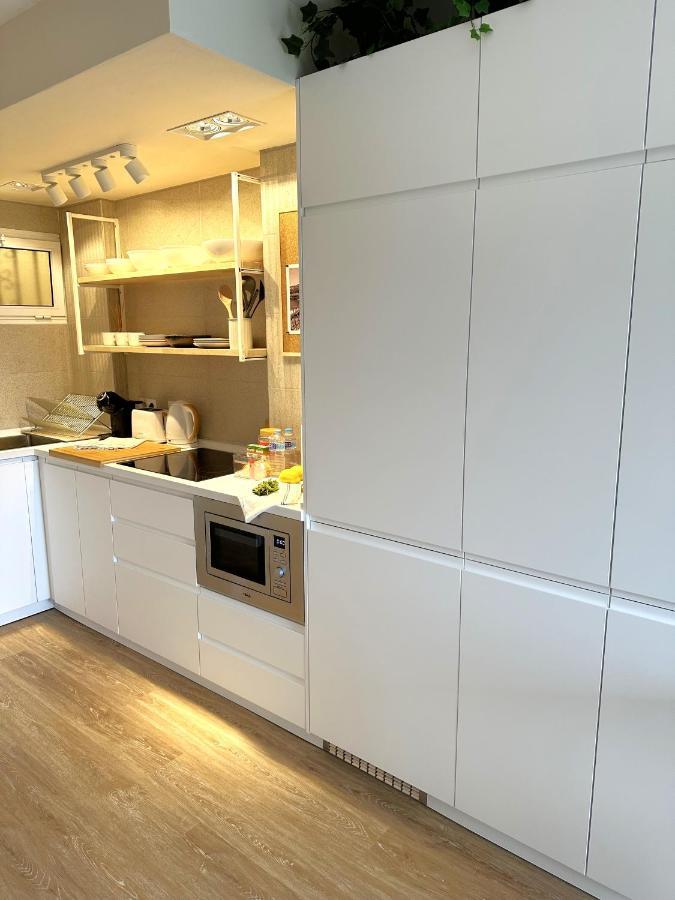 Minerva Estudio Suite White Jasmine, Beach And Pool ベナルマデナ エクステリア 写真